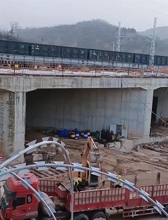 5人不幸遇难！三门峡一项目工程发生塌方 涉事A股公司半个月前刚被追责