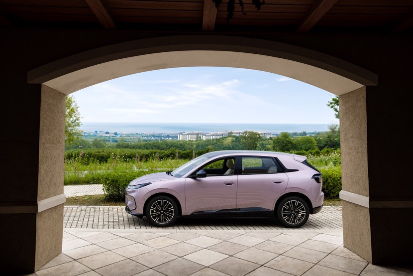 极狐T1续航达成率150%,告别里程焦虑!