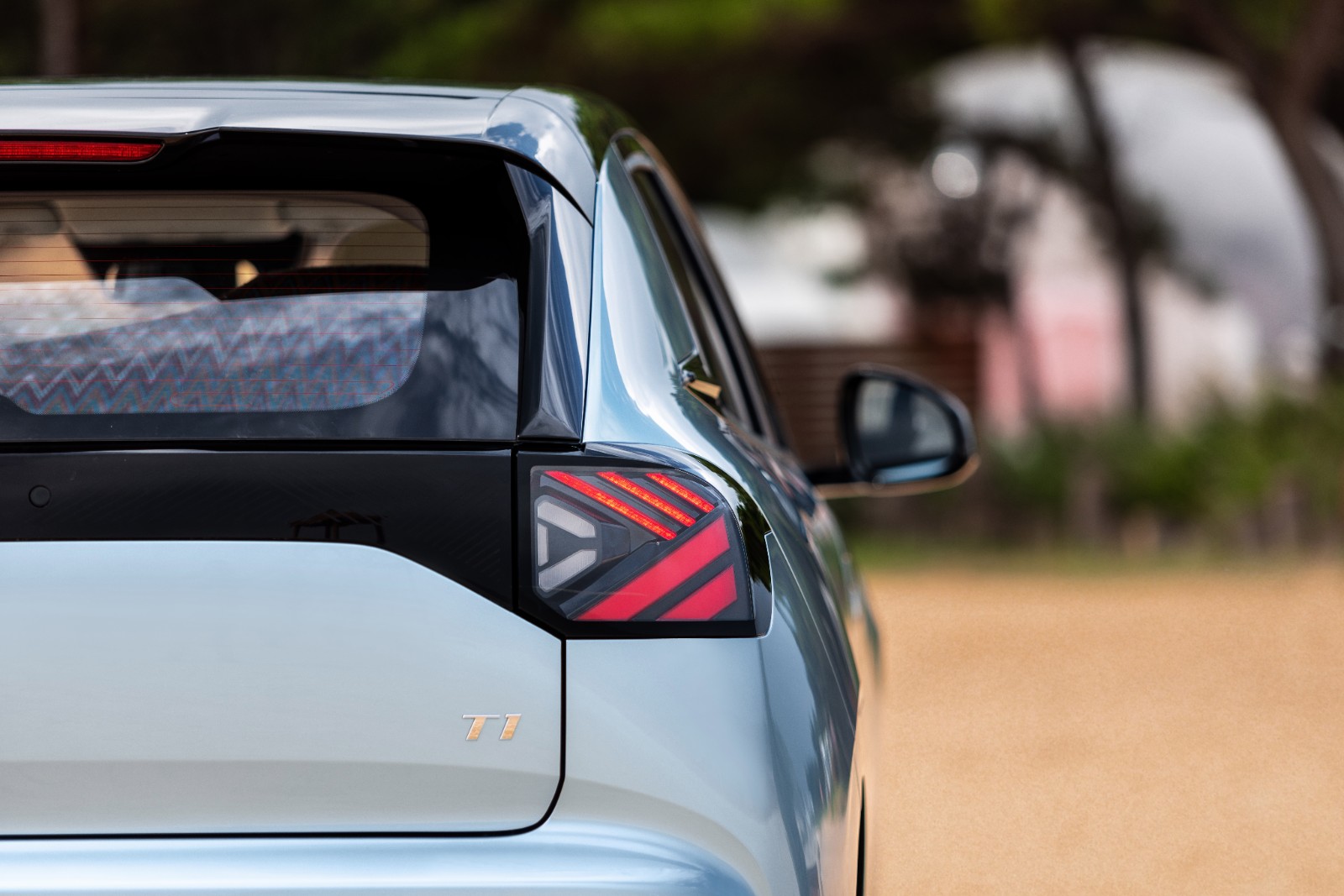 极狐T1空间达1352L，露营装备轻松容纳？